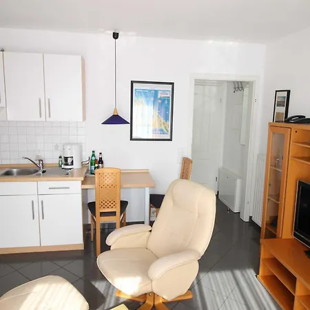 Ads-fewo 12 Gehminuten Bis Zum Ostseestrand * Zempin