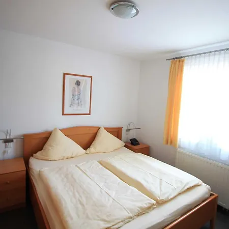 Ads-fewo 12 Gehminuten Bis Zum Ostseestrand Apartment