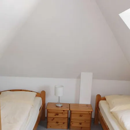 Ads-fewo 12 Gehminuten Bis Zum Ostseestrand Apartment *