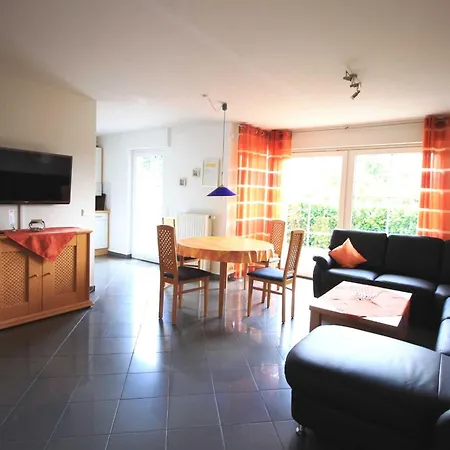 Ads-fewo 12 Gehminuten Bis Zum Ostseestrand Apartment