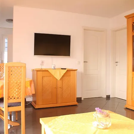 Ads-fewo 12 Gehminuten Bis Zum Ostseestrand